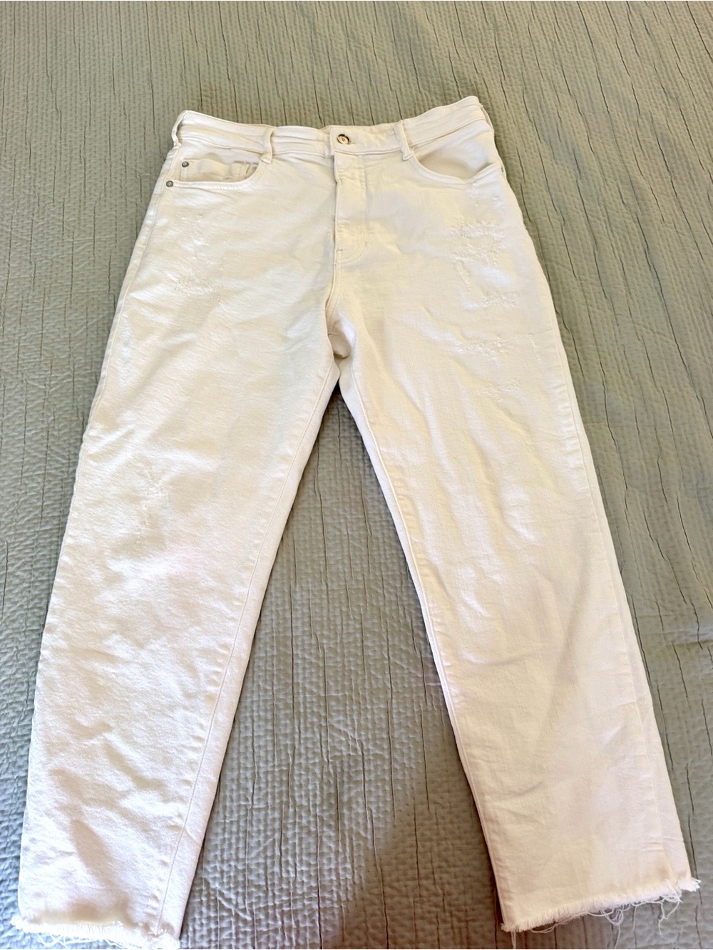 Pilcro White Distressed Jeans with Raw Hem - Size 30